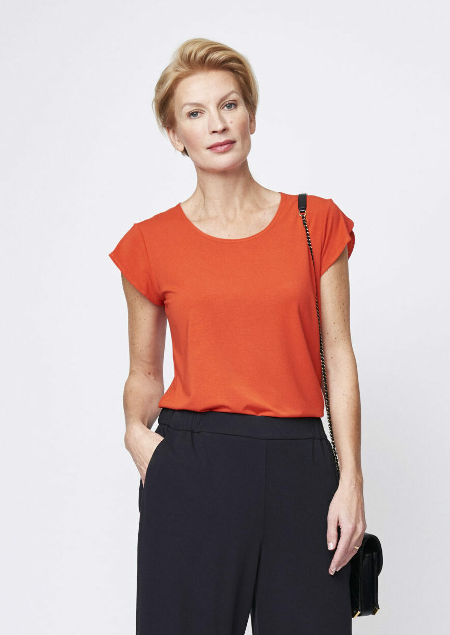 nahe-bella-malli Bella - pusero -malli